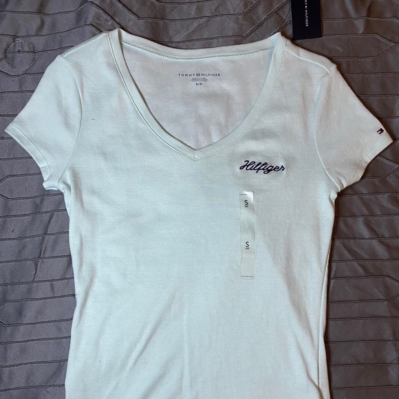 Tommy Hilfiger Tee - Picture 1 of 1